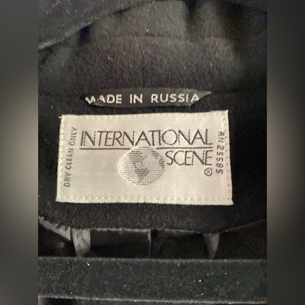 International scene Made in Russia Elegant Black Long Coat - Picture 11 of 11